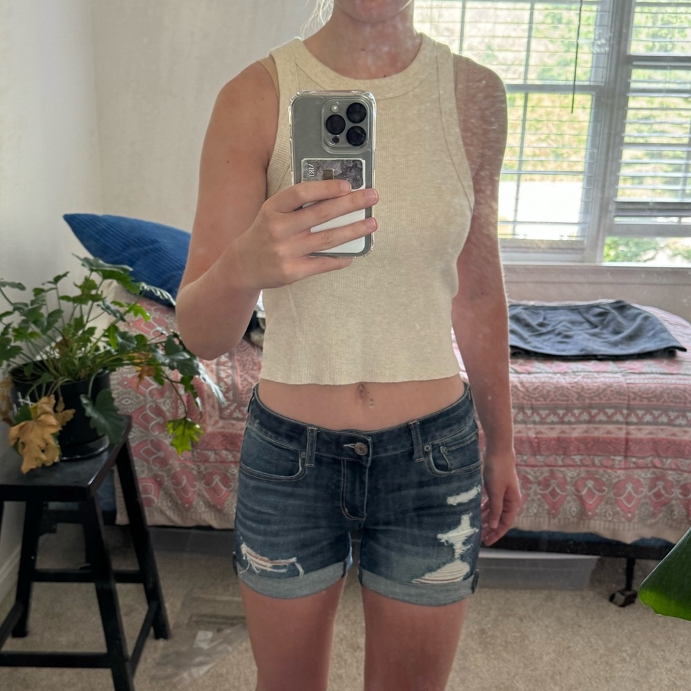 American Eagle medium - dark wash denim shorts / jean shorts